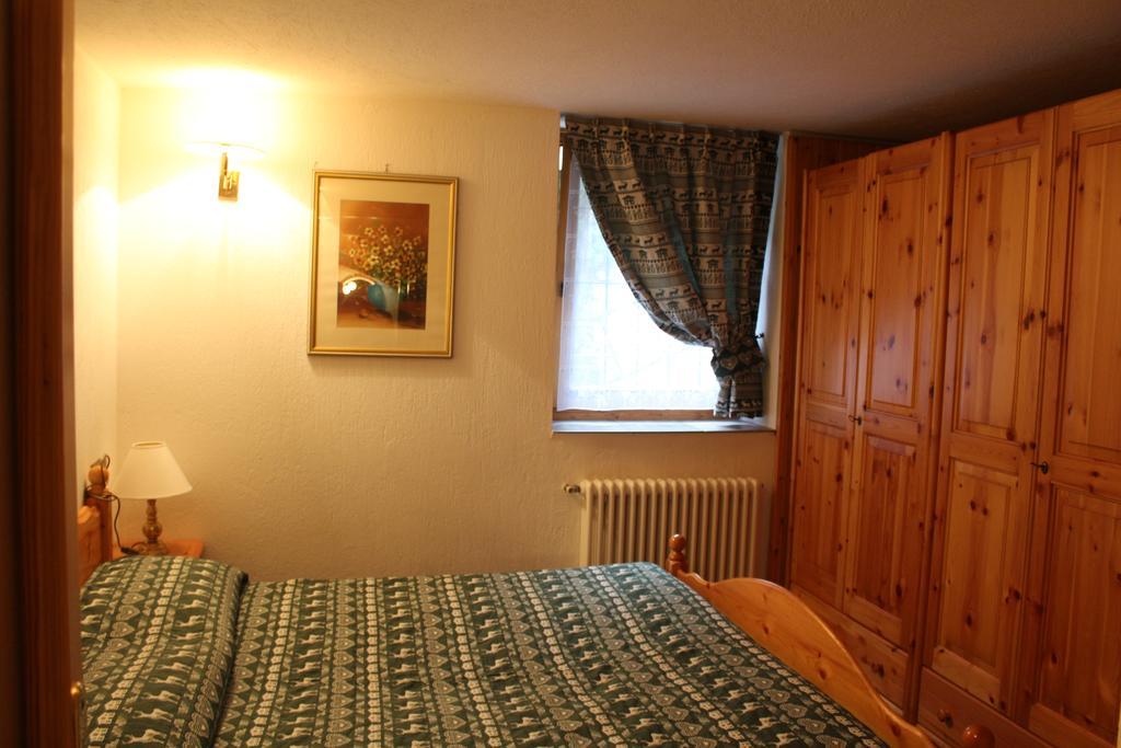 In Perfetto Stile Valdostano Appartement Saint-Vincent Buitenkant foto